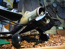 maquette model escape downed plane pilot avion abattu exfiltration Lysander British RAF Royal Air Force